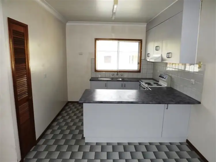 Fifth view of Homely flat listing, 4/514 Butson Avenue, Albury NSW 2640