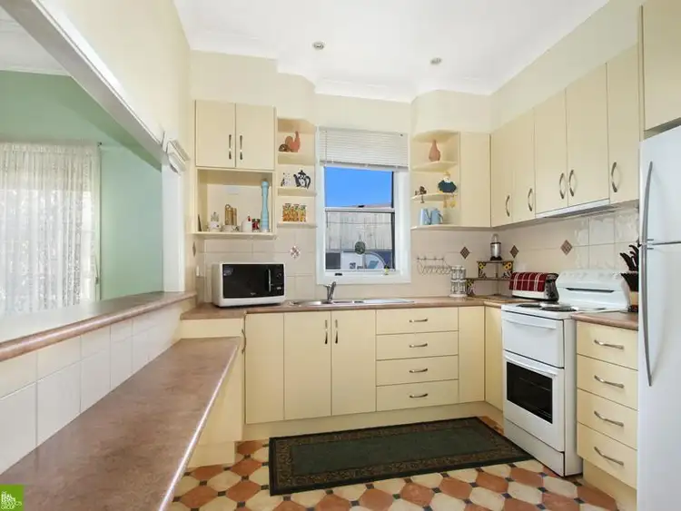 Fourth view of Homely house listing, 1 Charles Rd, Tarrawanna NSW 2518