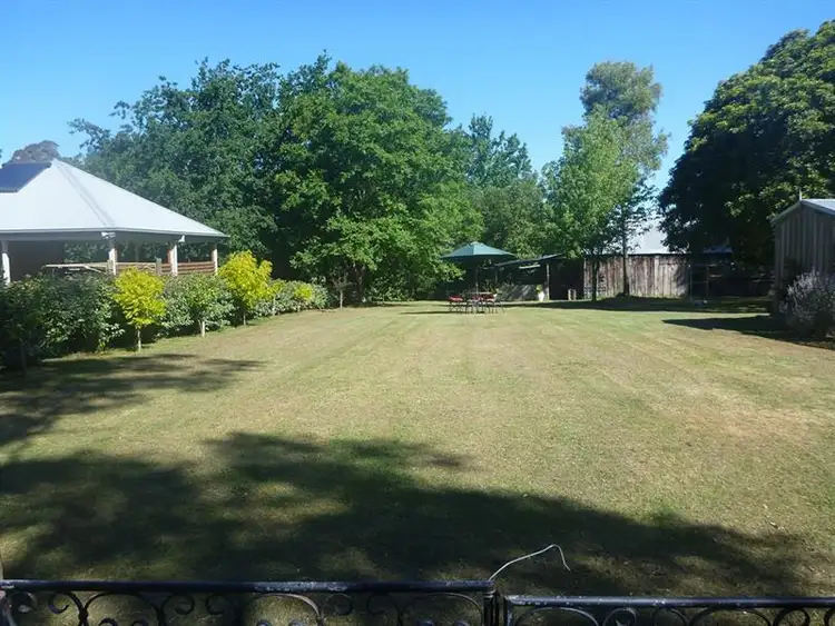135 Railway Ave, Bundanoon NSW 2578