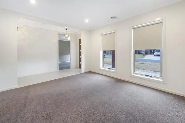 Second view of Homely house listing, 6 Anna Ct, North Albury NSW 2640