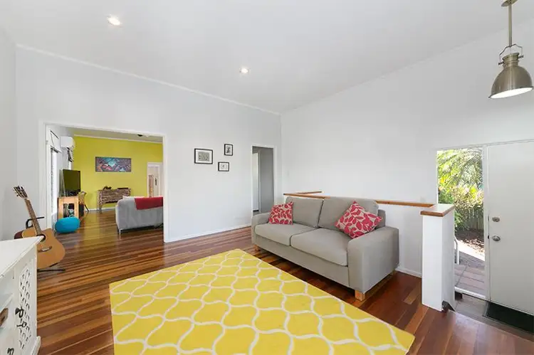 18 Woodlea St, Moorooka QLD 4105