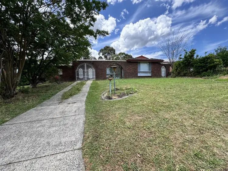 9 Pinot Street, Eschol Park NSW 2558