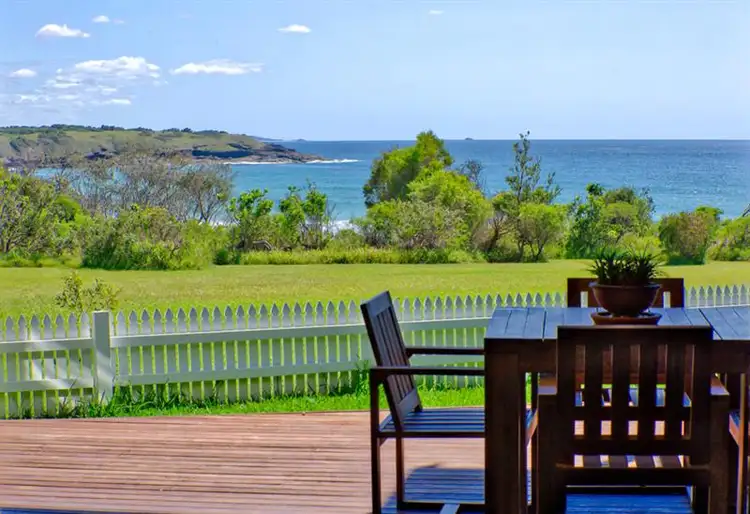 15 Headland Road, Arrawarra Headland NSW 2456