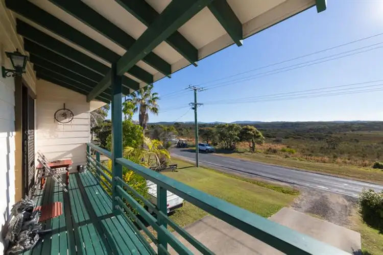 54 Arrawarra Road, Arrawarra Headland NSW 2456