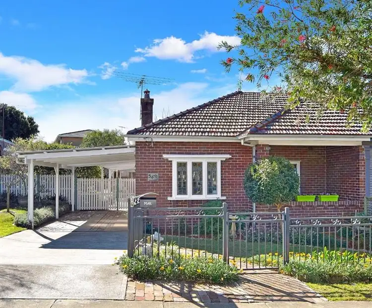 54 Tabrett Street, Banksia NSW 2216
