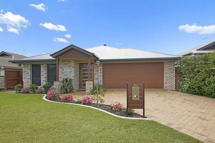 24 Barambah Cct, Warner QLD 4500