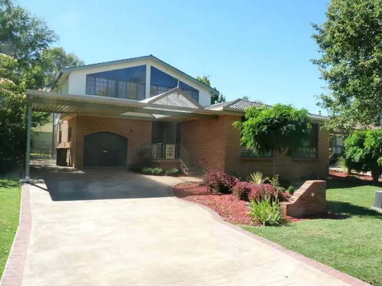 2 Bowen Place, Orange NSW 2800