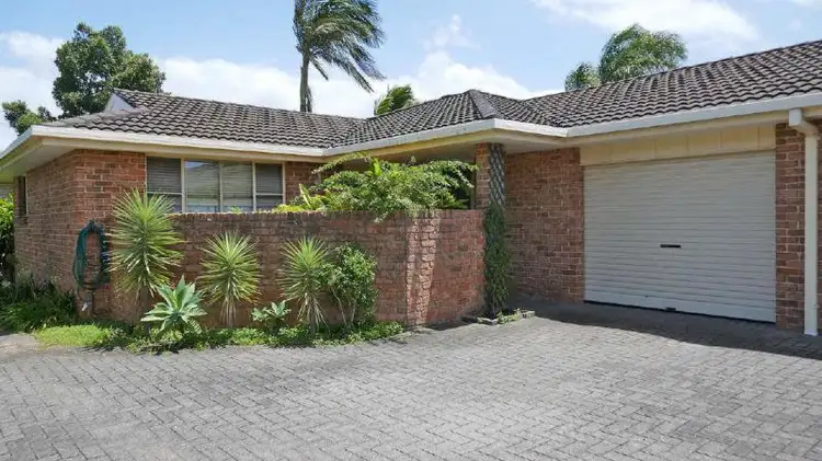 Second view of Homely villa listing, 2/10 Greenview Place, Forster NSW 2428