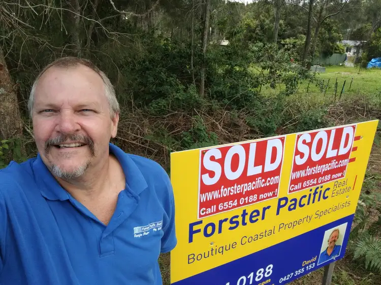 69 Hillside Parade, Elizabeth Beach NSW 2428