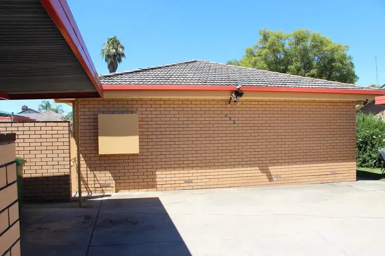 1/486 Ashford Street, Lavington NSW 2641