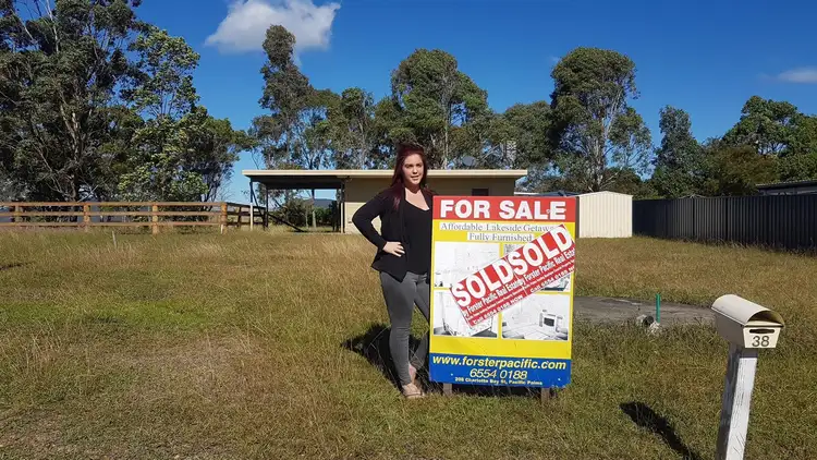 38 Wangaree Street, Coomba Park NSW 2428