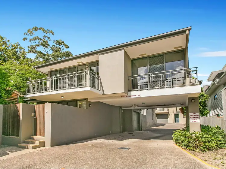 Main view of Homely townhouse listing, 2/127 Ekibin Road, Annerley QLD 4103