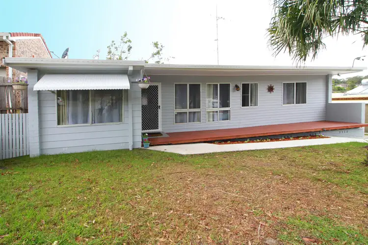 16 Water Street, Forster NSW 2428