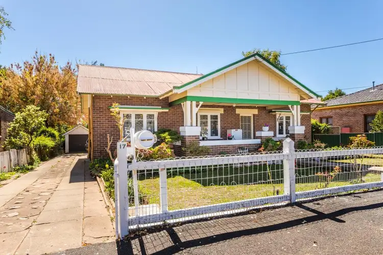 17 March Street, Orange NSW 2800