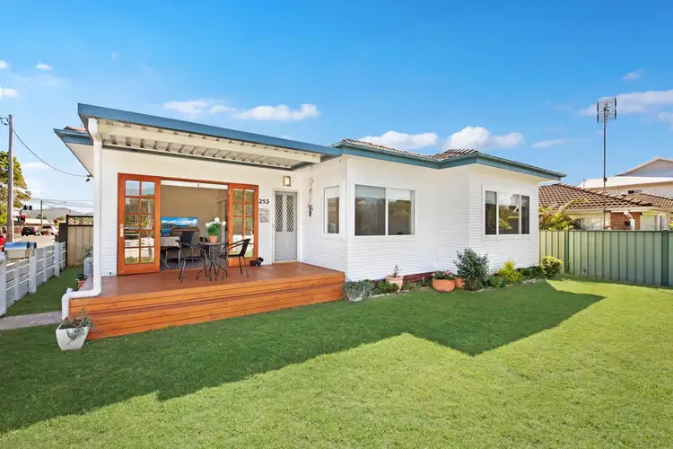 253 Burge Road, Woy Woy NSW 2256