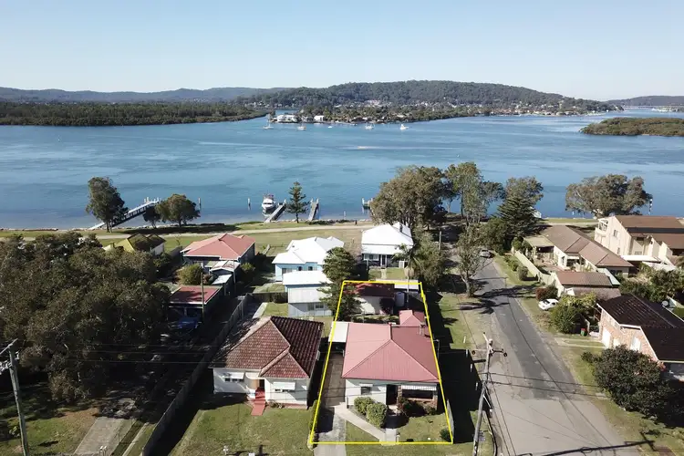 36 North Burge Road, Woy Woy NSW 2256