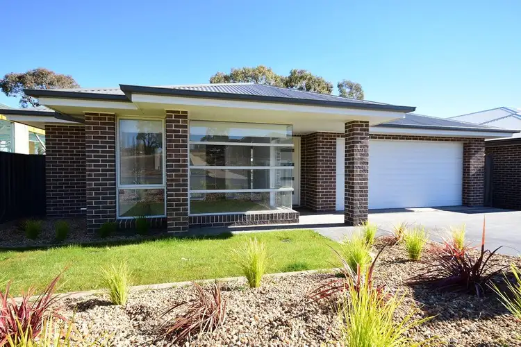 6 Haywood Drive, Orange NSW 2800