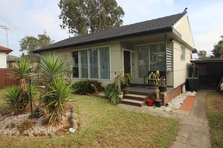 8 Inglis Avenue, St Marys NSW 2760