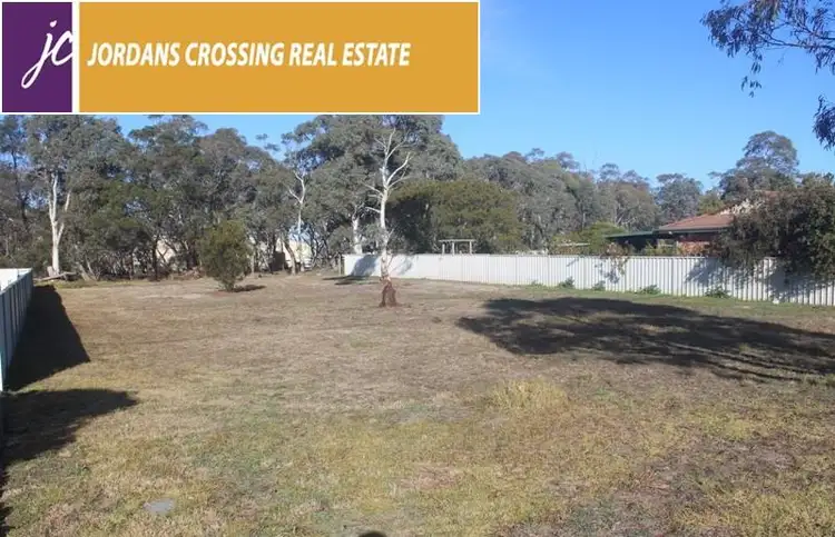 8 Collins Street, Marulan NSW 2579