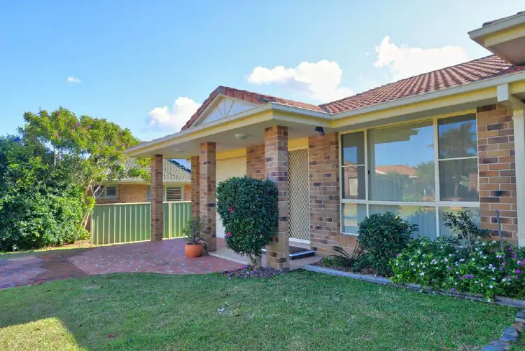 2/2 Wills Court, Forster NSW 2428