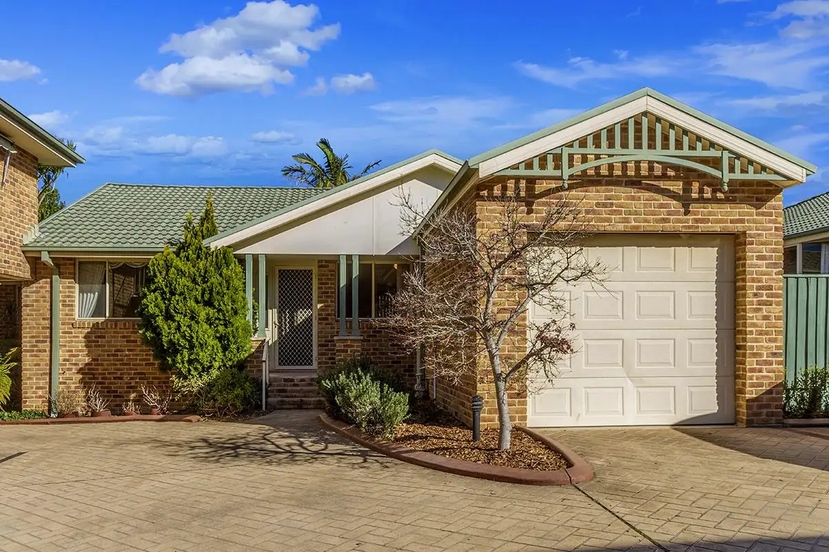 Main view of Homely villa listing, 7/183 Albany Street, Point Frederick NSW 2250