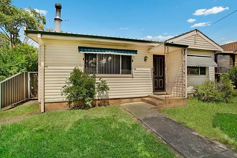 Main view of Homely house listing, 52 Brenda St, Ingleburn NSW 2565