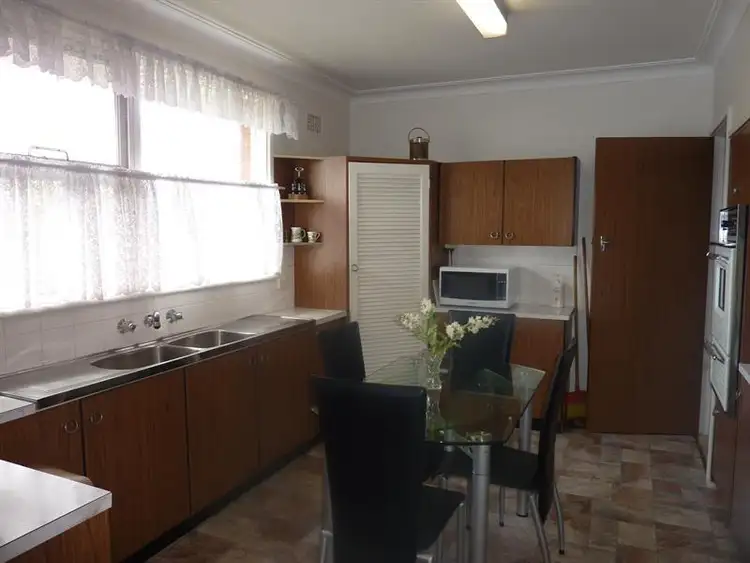 Seventh view of Homely house listing, 4a Knock Cres, Beverly Hills NSW 2209