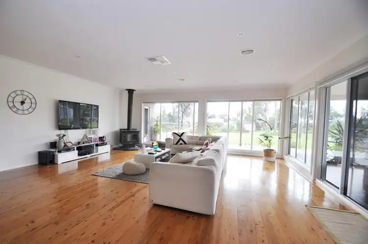 Fifth view of Homely house listing, 8 Harrison Pl, Dubbo NSW 2830