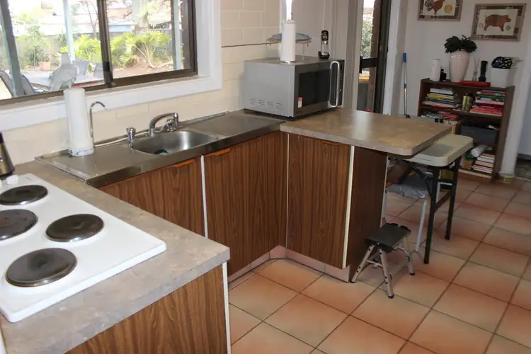 Sixth view of Homely house listing, 3 Curtin  Place, Dubbo NSW 2830