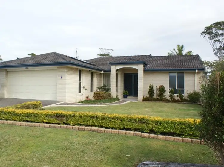 4 Eileen Drive, Corindi Beach NSW 2456