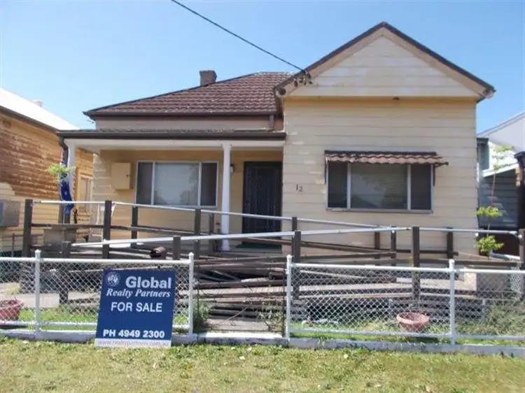 12 Ida Street, Mayfield NSW 2304