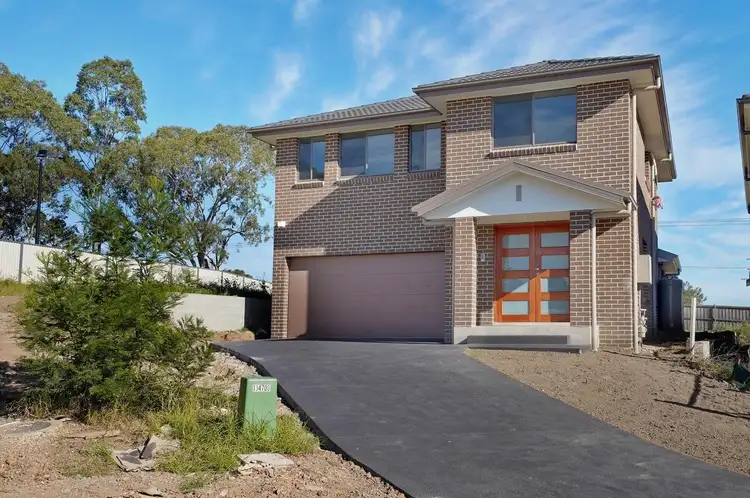 36 Brunton Place, St Helens Park NSW 2560