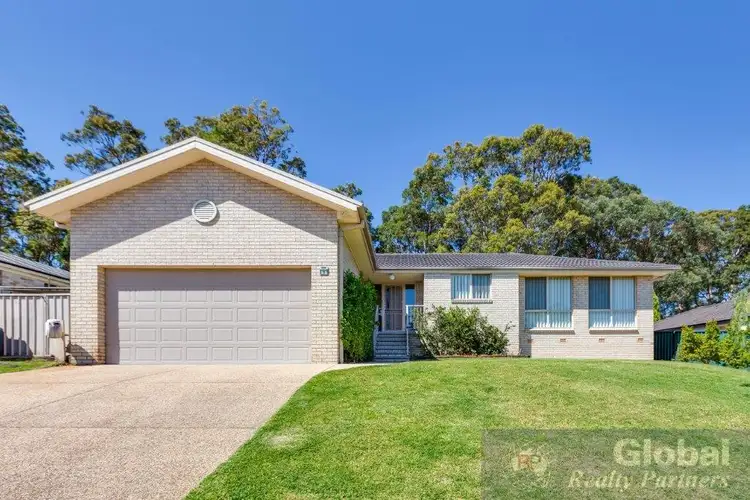 3 Walnut Way, Fletcher NSW 2287