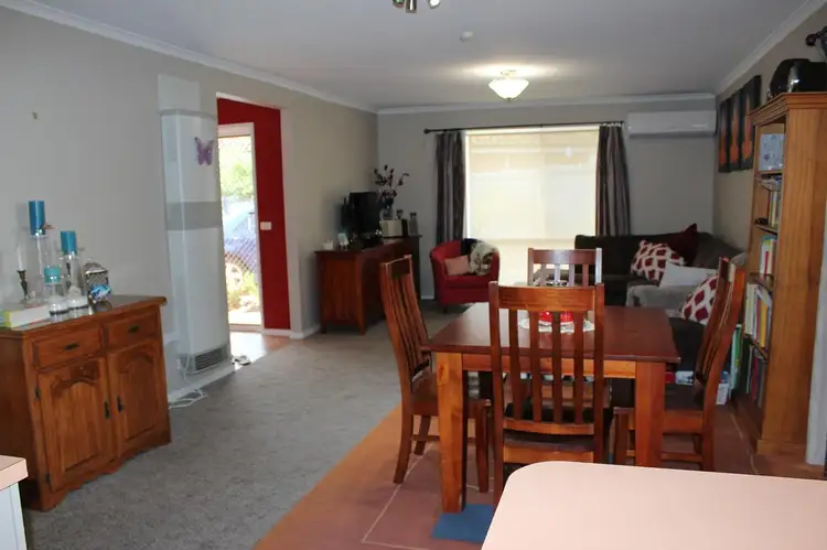 Fifth view of Homely unit listing, 2/46 La Fontaine Avenue, Lavington NSW 2641