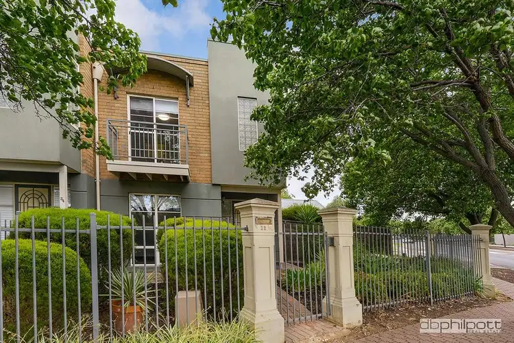 32 Sir Ross Smith Boulevarde, Oakden SA 5086