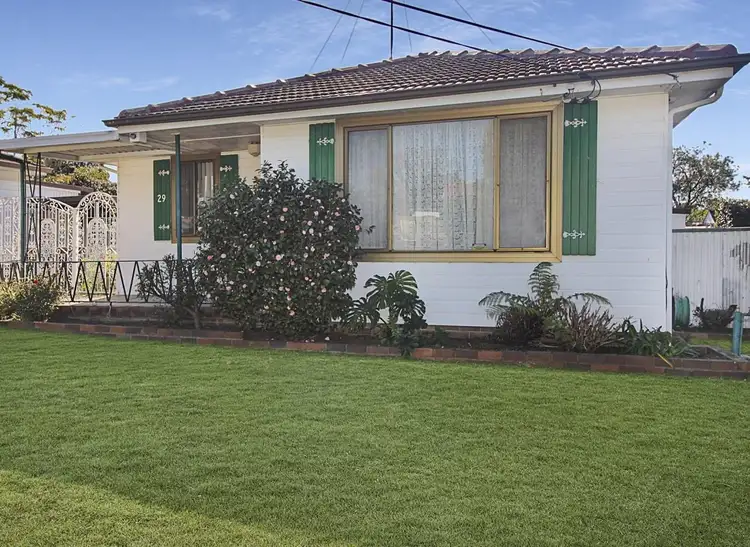 29 Debrincat Avenue, North St Marys NSW 2760