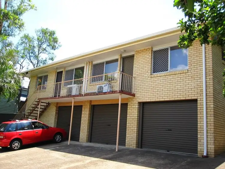 Main view of Homely unit listing, 2/11 Harewood St, Annerley QLD 4103