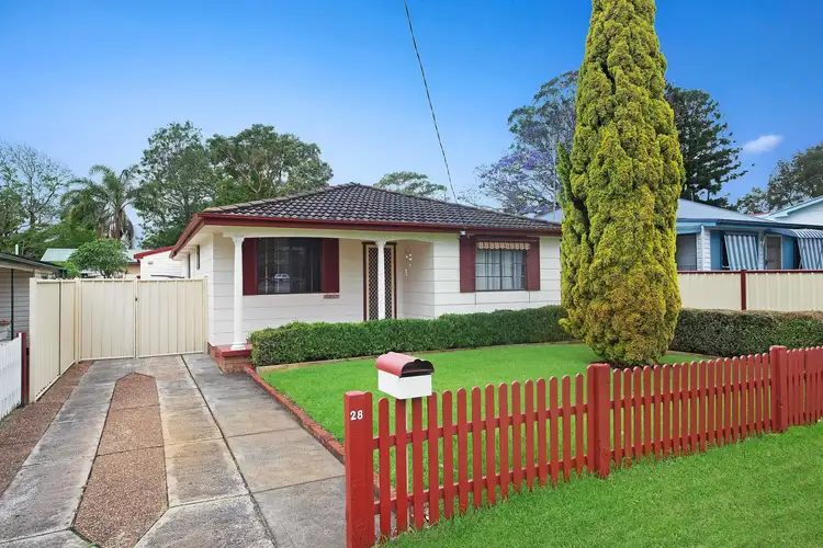 28 Welcome Street, Woy Woy NSW 2256