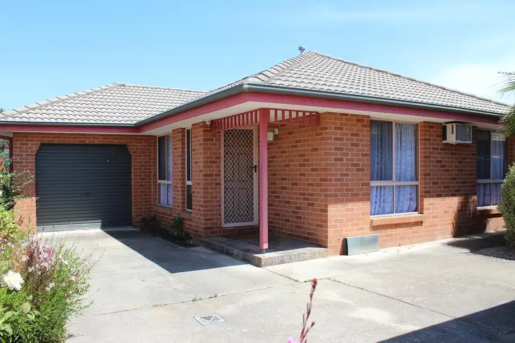 Main view of Homely townhouse listing, 2/339 Shirleen Crescent, Lavington NSW 2641