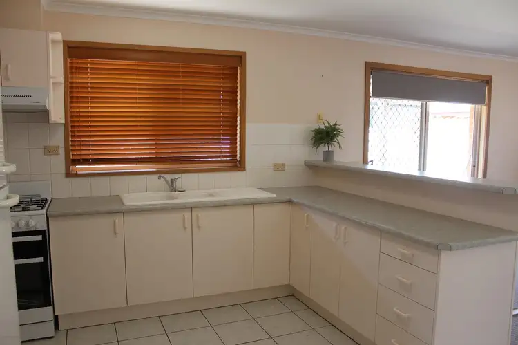 Fourth view of Homely townhouse listing, 2/339 Shirleen Crescent, Lavington NSW 2641