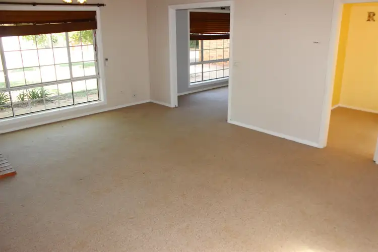 Sixth view of Homely house listing, 4 Andrew  Place, Dubbo NSW 2830