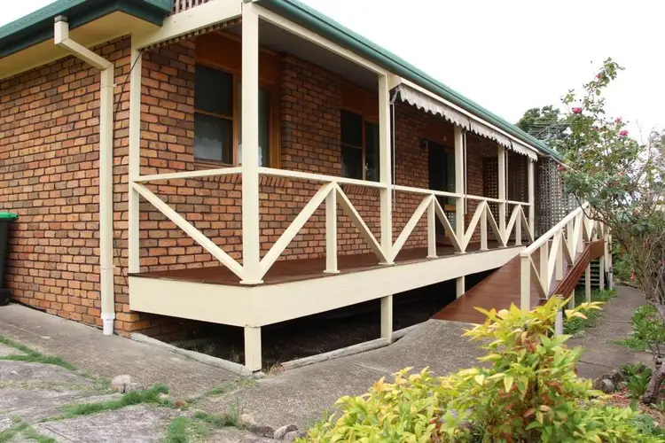 1/4 Queen Street, Gloucester NSW 2422