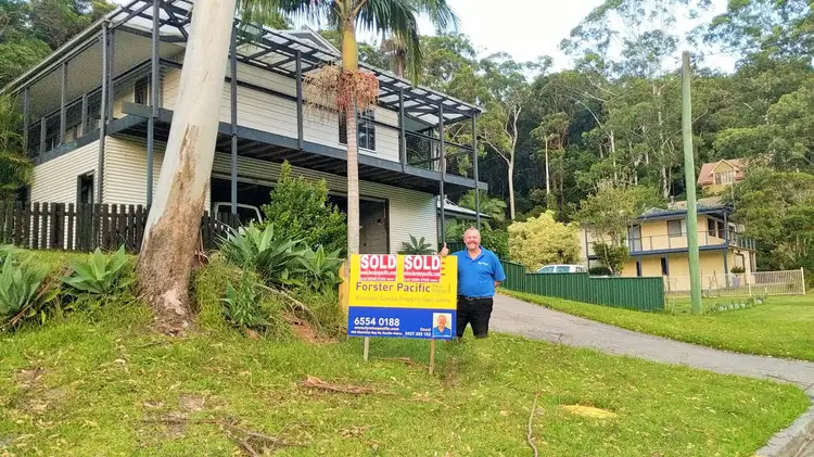33 Windsor Street, Tarbuck Bay NSW 2428