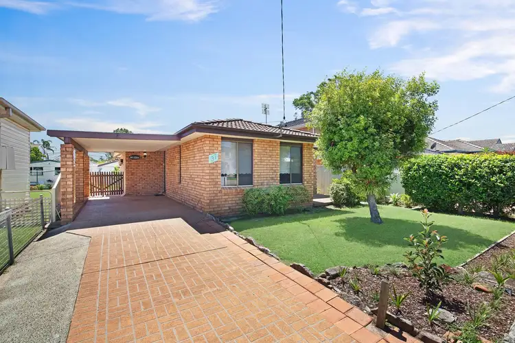 37 Oxford Street, Umina Beach NSW 2257