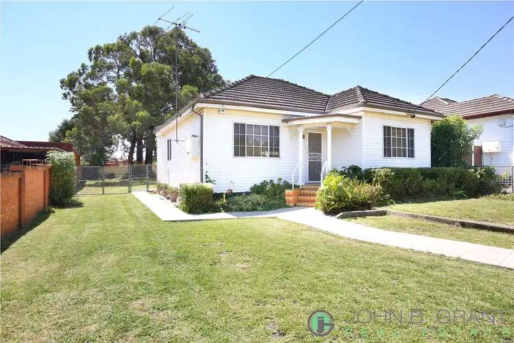 209 River Avenue, Carramar NSW 2163