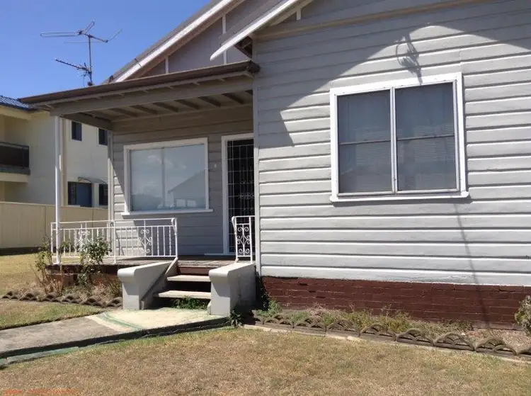 2 Morehead  Street