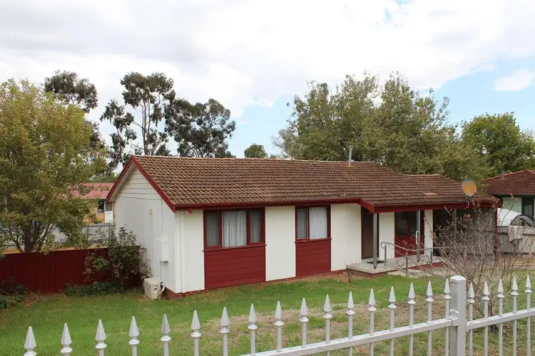 26 Waratah Crescent, West Albury NSW 2640