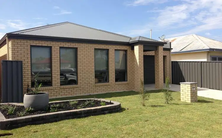 Main view of Homely townhouse listing, 444 Kotthoff Street, Lavington NSW 2641