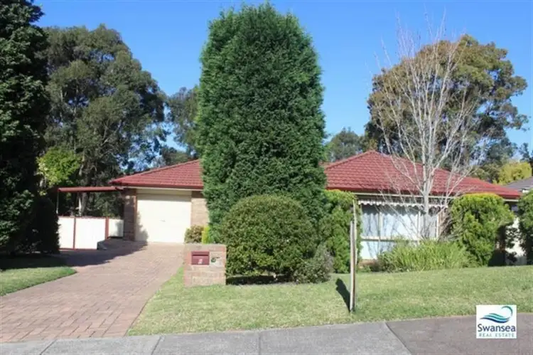 6 Bottlebrush Gr, Caves Beach NSW 2281