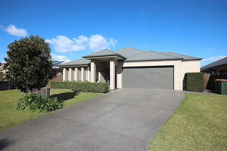 62 Diggers  Drive, Tanilba Bay NSW 2319